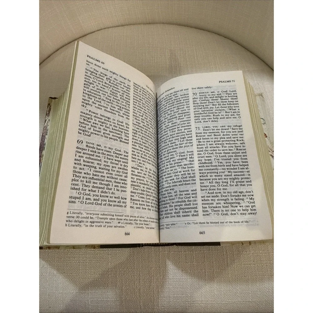 Vintage The Children's‎ Living Bible Paraphrased by Tyndale, Illustrated 1976 HC